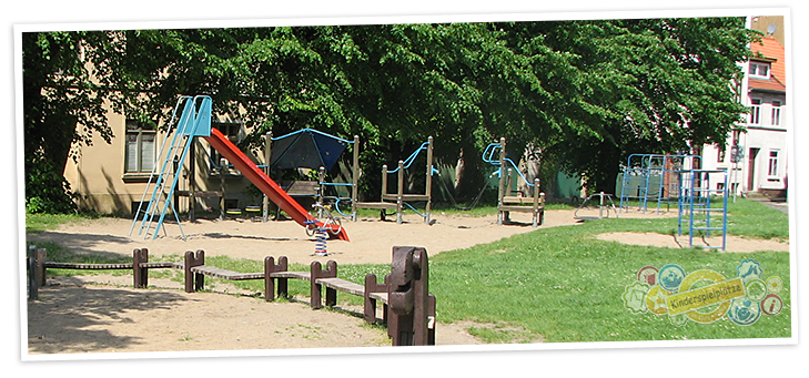 kinderspielplatz 23966 wismar st nikolai kirchhof .png